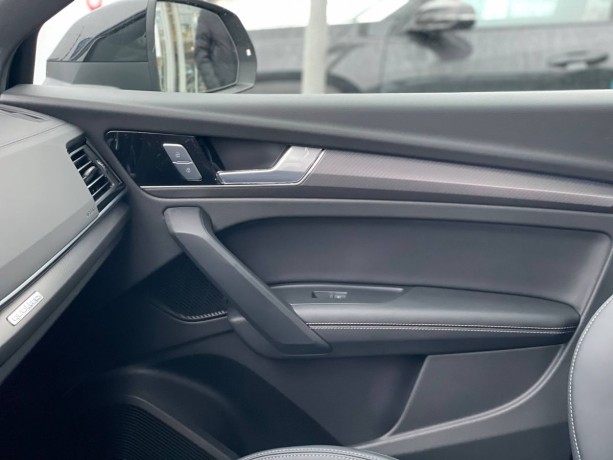 audi-q5-20-l-2025-g-big-9