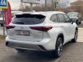 toyota-highlander-20-l-2025-g-small-4