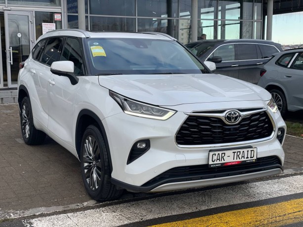 toyota-highlander-20-l-2025-g-big-3