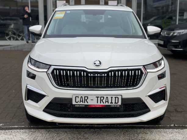 skoda-kodiaq-20-l-2025-g-big-2