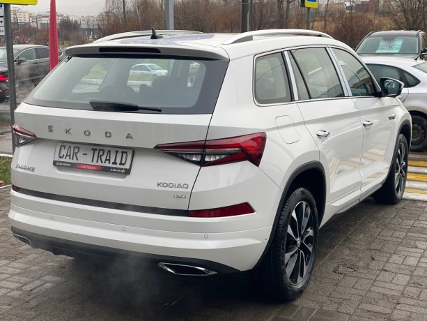 skoda-kodiaq-20-l-2025-g-big-4