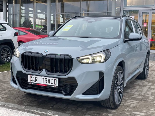 bmw-x1-20-l-2025-g-big-1