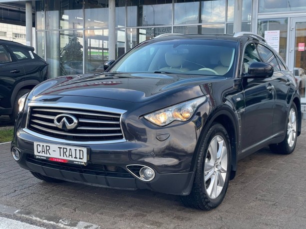 infiniti-qx70-3-l-2014-g-big-1