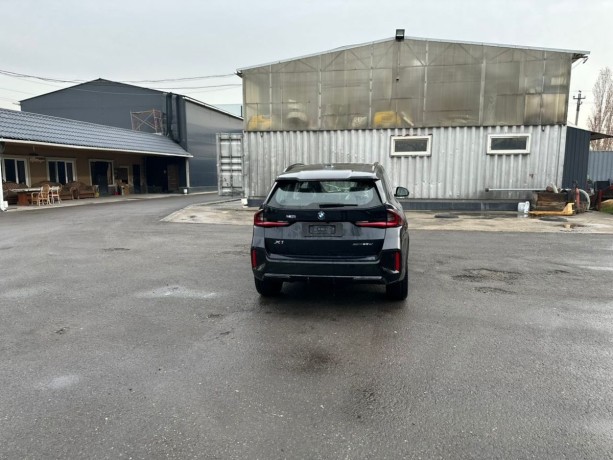 bmw-x1-20-l-2025-g-big-3