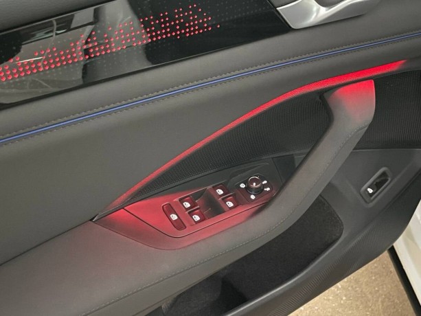 volkswagen-tiguan-20-l-2025-g-big-9