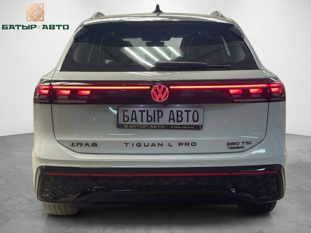 volkswagen-tiguan-20-l-2025-g-big-2