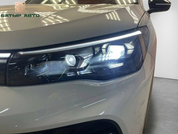 volkswagen-tiguan-20-l-2025-g-big-8