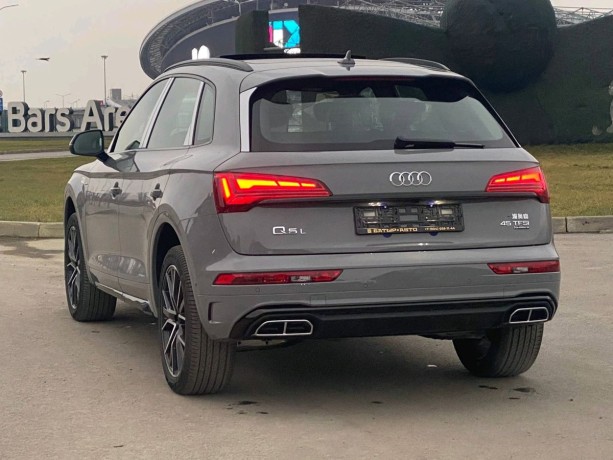 audi-q5-20-l-2025-g-big-1