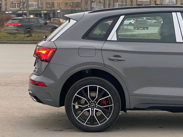 audi-q5-20-l-2025-g-big-4