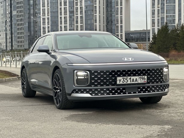 hyundai-grandeur-25-l-2023-g-big-2