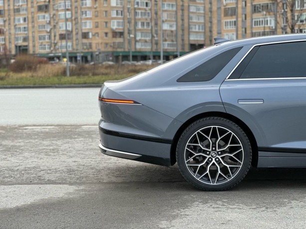 hyundai-grandeur-25-l-2023-g-big-8