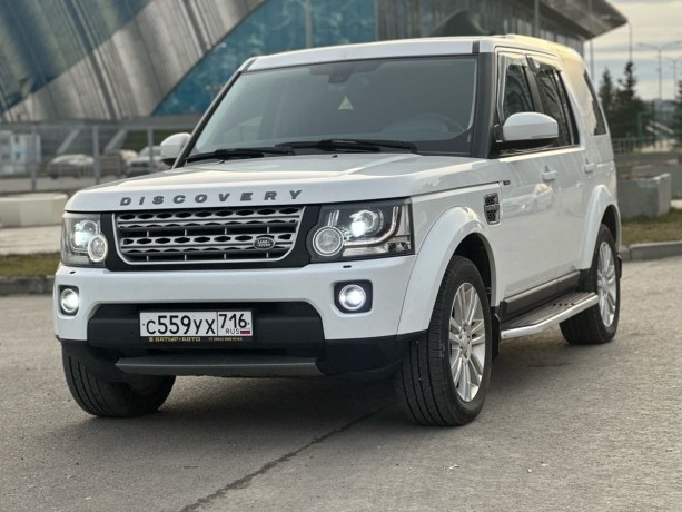 land-rover-discovery-3-l-2014-g-big-0