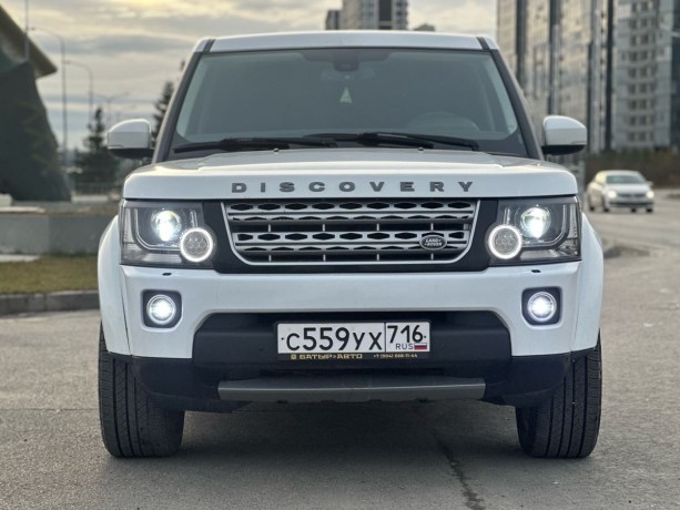 land-rover-discovery-3-l-2014-g-big-1
