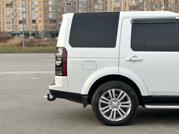 land-rover-discovery-3-l-2014-g-big-7