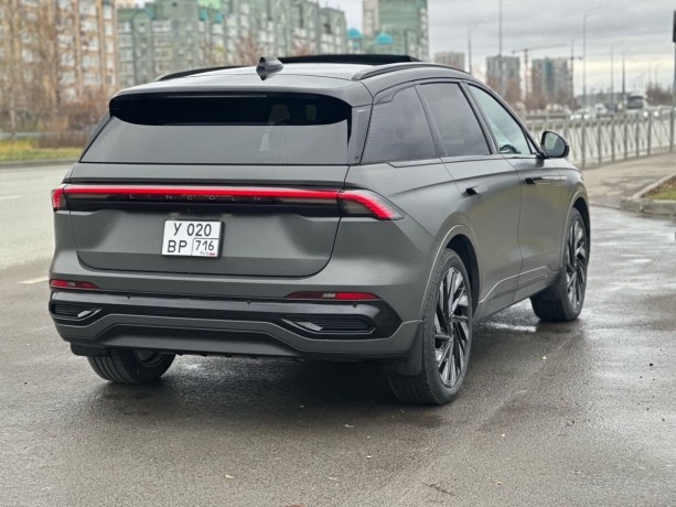 lincoln-nautilus-20-l-2024-g-big-7