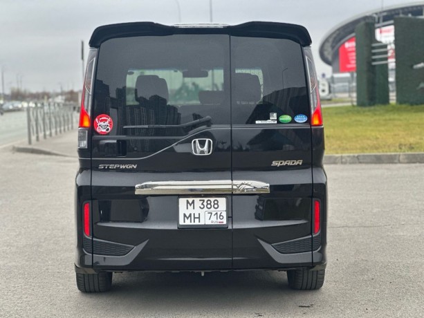 honda-stepwgn-15-l-2016-g-big-6