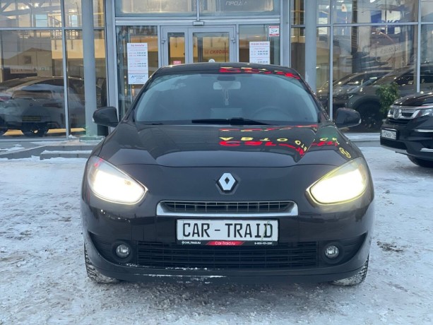 renault-fluence-16-l-2012-g-big-2