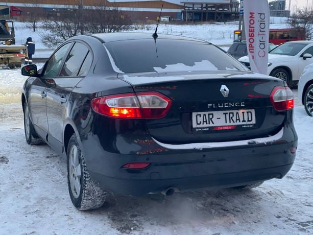 renault-fluence-16-l-2012-g-big-6