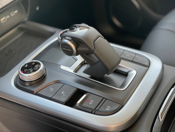 tank-300-20-l-2025-g-big-9