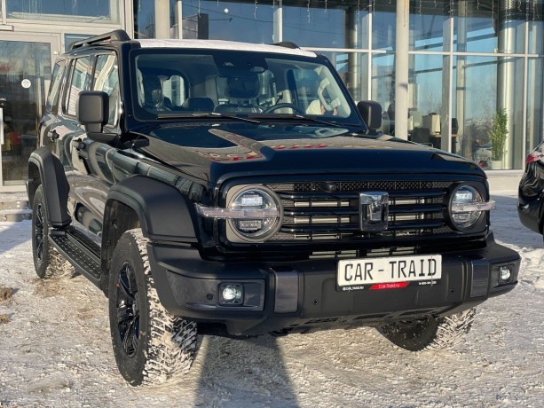 tank-300-20-l-2025-g-big-3