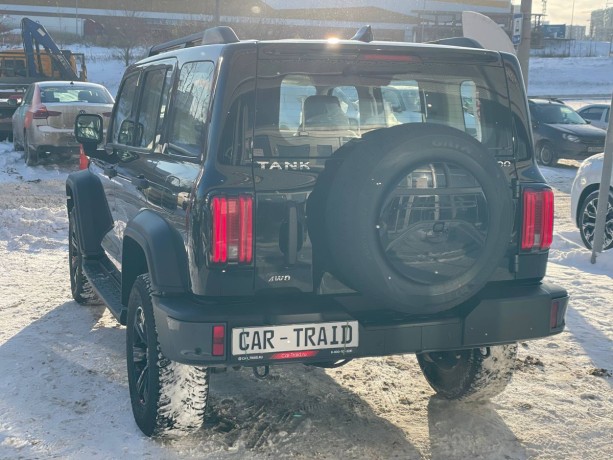 tank-300-20-l-2025-g-big-6