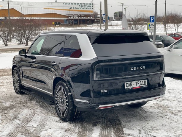 zeekr-9x-20-l-2025-g-big-5
