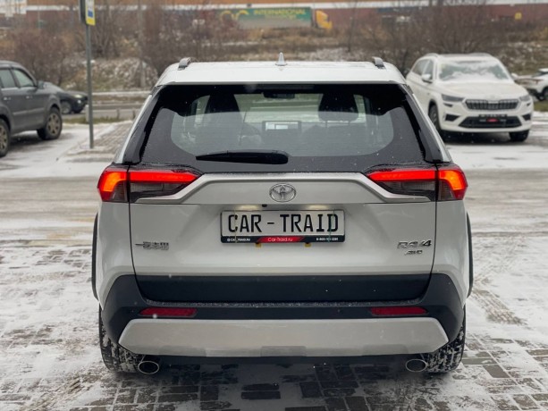 toyota-rav4-20-l-2025-g-big-5