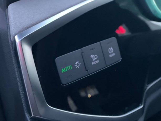 audi-q3-20-l-2025-g-big-8