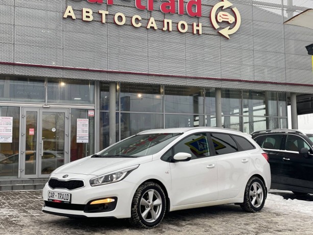 kia-ceed-16-l-2018-g-big-0