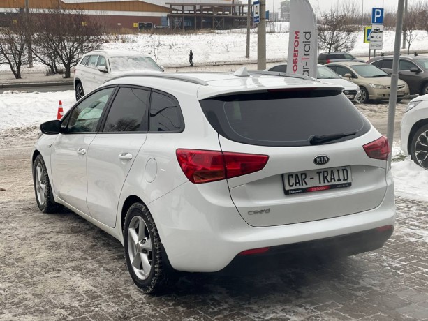 kia-ceed-16-l-2018-g-big-6