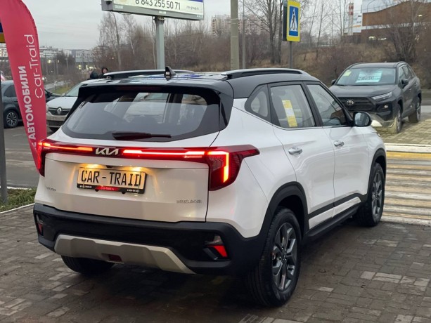 kia-seltos-15-l-2025-g-big-4