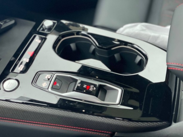 audi-a5-20-l-2025-g-big-9