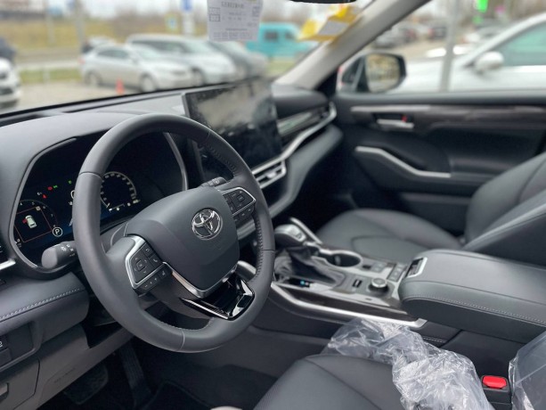 toyota-highlander-20-l-2025-g-big-9