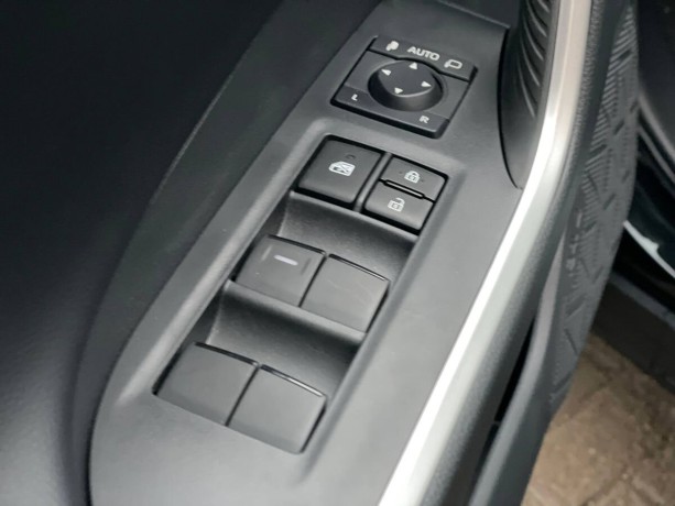 toyota-rav4-20-l-2025-g-big-7