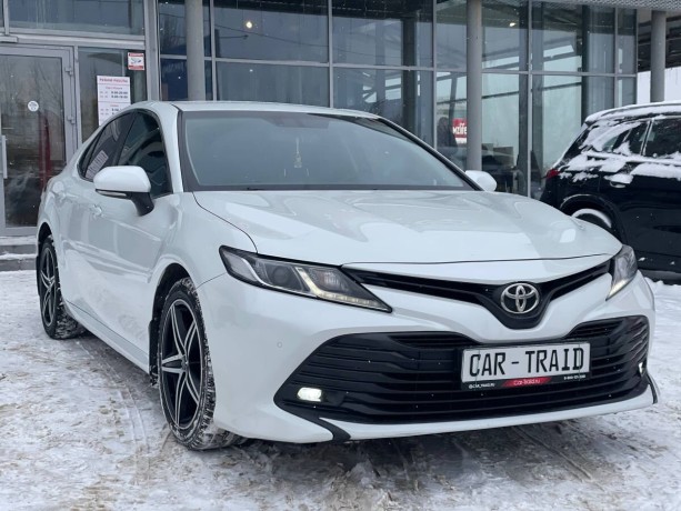 toyota-camry-20-l-2019-g-big-3