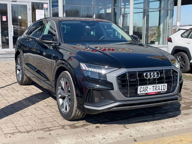 audi-q8-3-l-2023-g-big-3