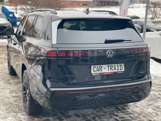 volkswagen-teramont-20-l-2025-g-big-6