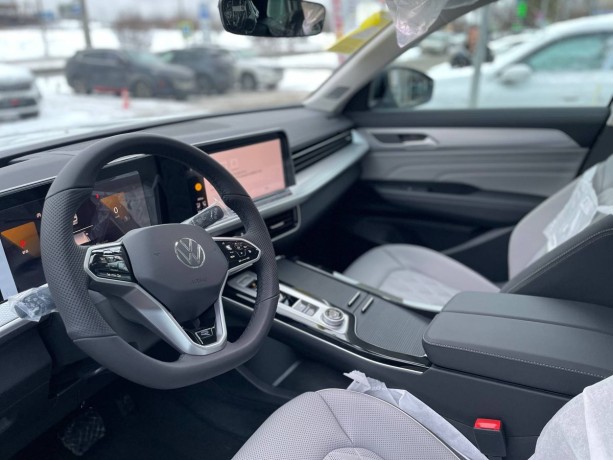 volkswagen-tavendor-20-l-2025-g-big-9