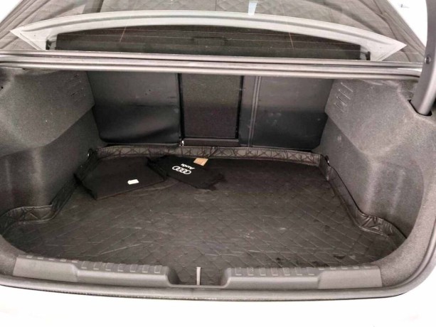 audi-a4-14-l-2022-g-big-9