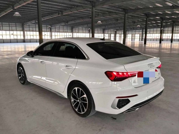 audi-a4-14-l-2022-g-big-2