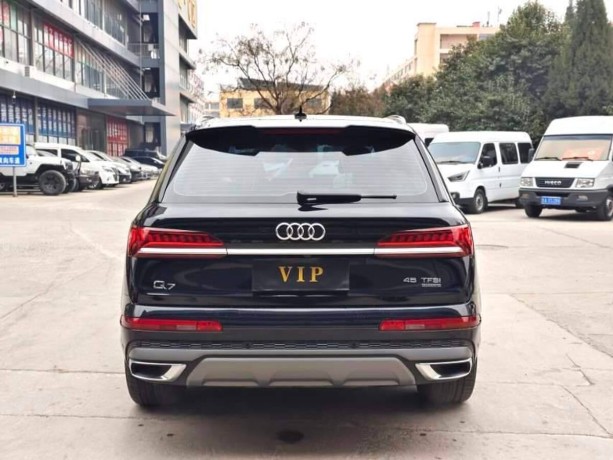 audi-q7-20-l-2021-g-big-5