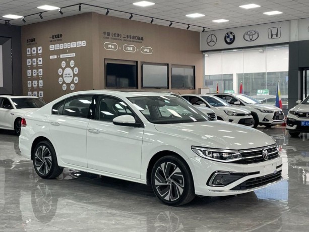 volkswagen-bora-14-l-2022-g-big-0