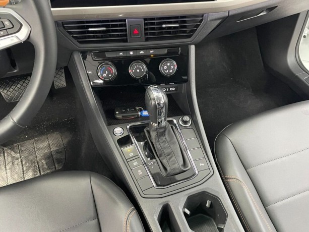 volkswagen-bora-14-l-2022-g-big-9