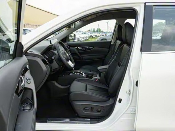 nissan-x-trail-20-l-2025-g-big-5