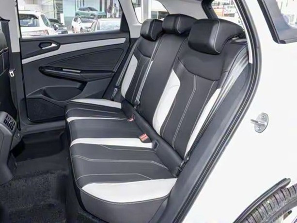 jetta-vs7-14-l-2026-g-big-9