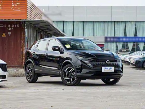 nissan-qashqai-20-l-2025-g-big-0