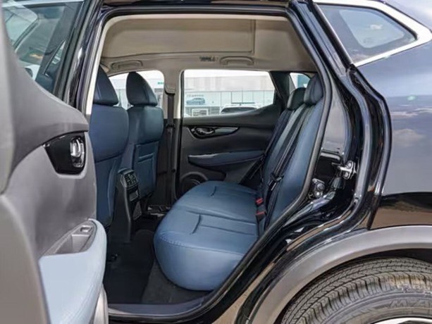 nissan-qashqai-20-l-2025-g-big-6