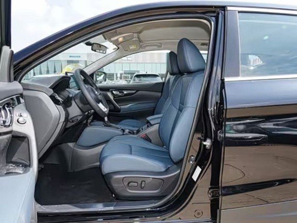 nissan-qashqai-20-l-2025-g-big-7