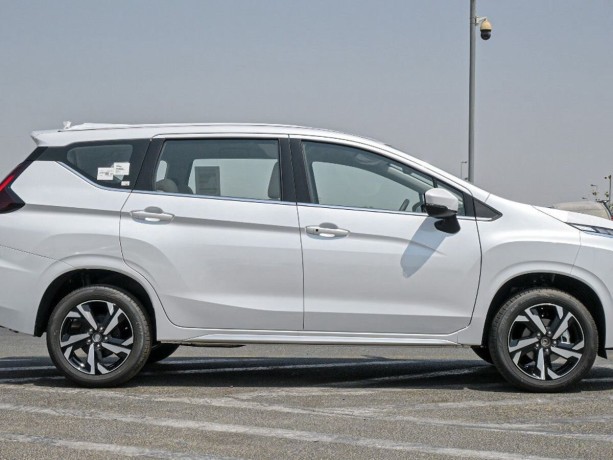 mitsubishi-xpander-15-l-2026-g-big-2