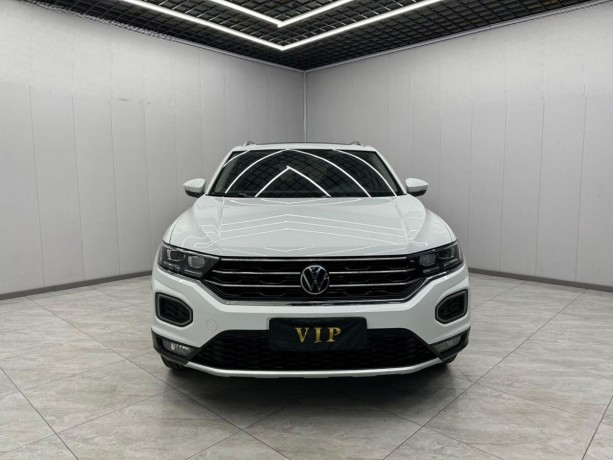 volkswagen-t-roc-15-l-2021-g-big-0